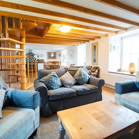 Brosnan's بيت للعطل