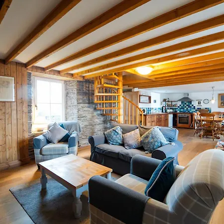 بيت للعطل Brosnan's